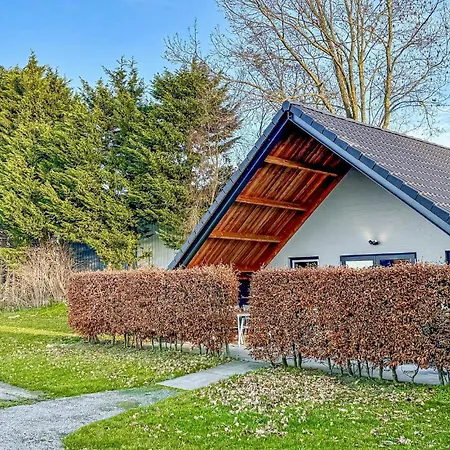 3 Bedroom In 펜션 *