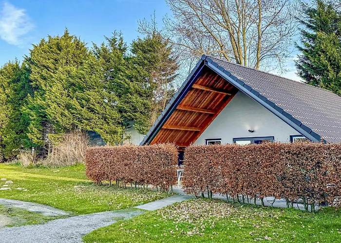 3 Bedroom In 펜션 *