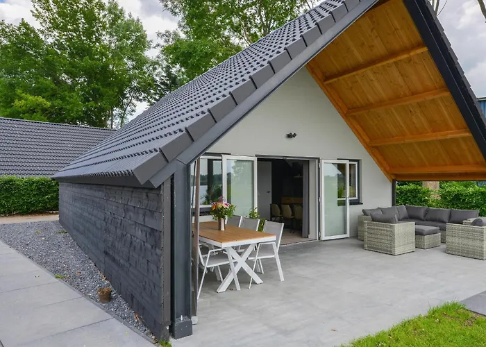 3 Bedroom In 펜션 Kerkdriel